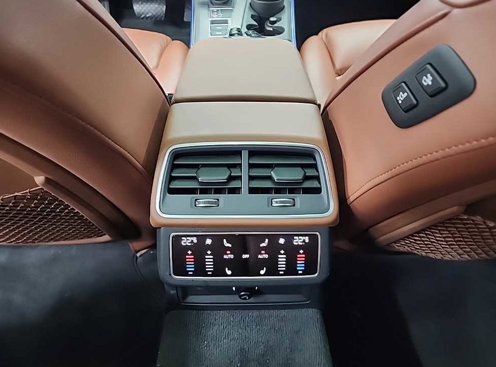 아우디 A6 45 TFSI 사진 14