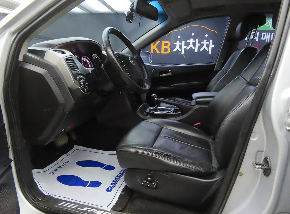 KG모빌리티(쌍용)  코란도 디젤 4WD CX7 사진 5