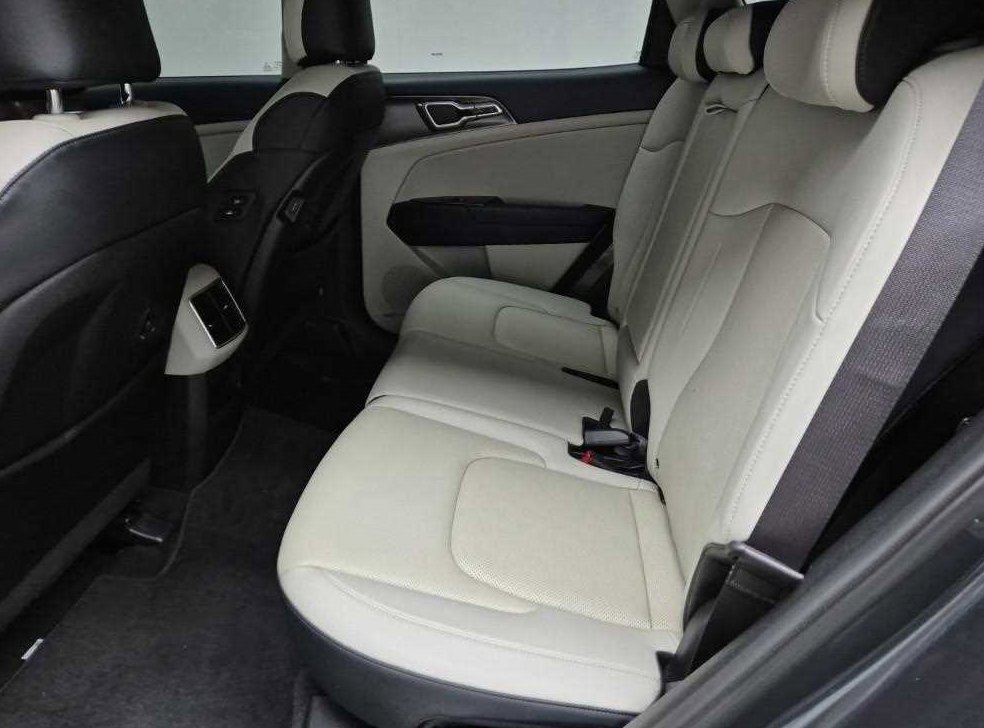 기아 스포티지 2.0 디젤 2WD 사진 12