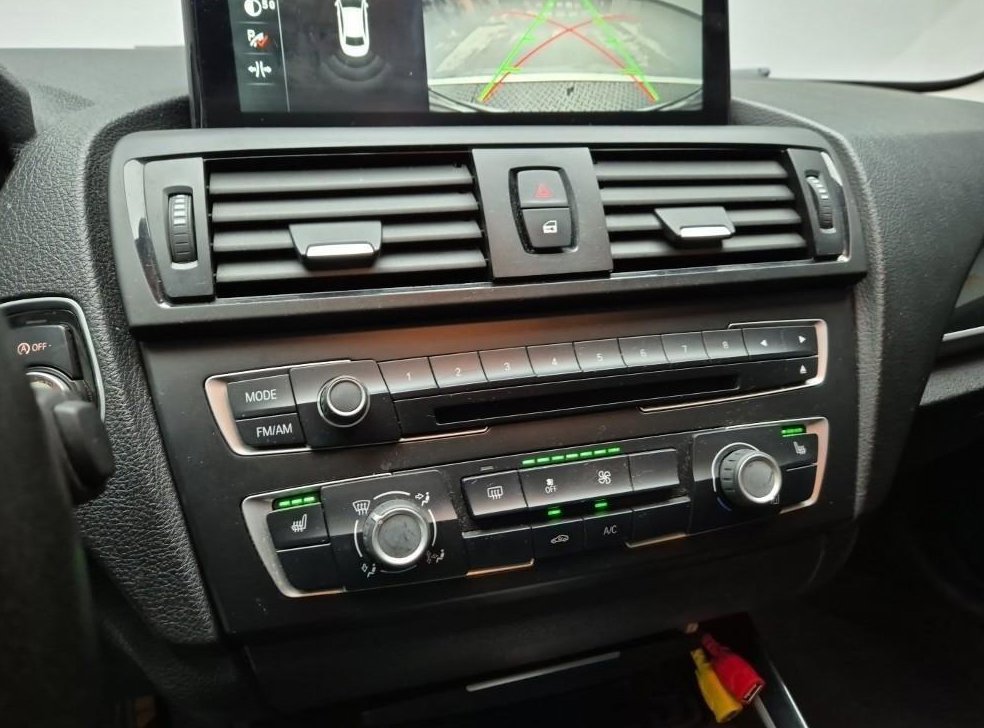 BMW 1시리즈 118d 어반 팩 1 사진 17