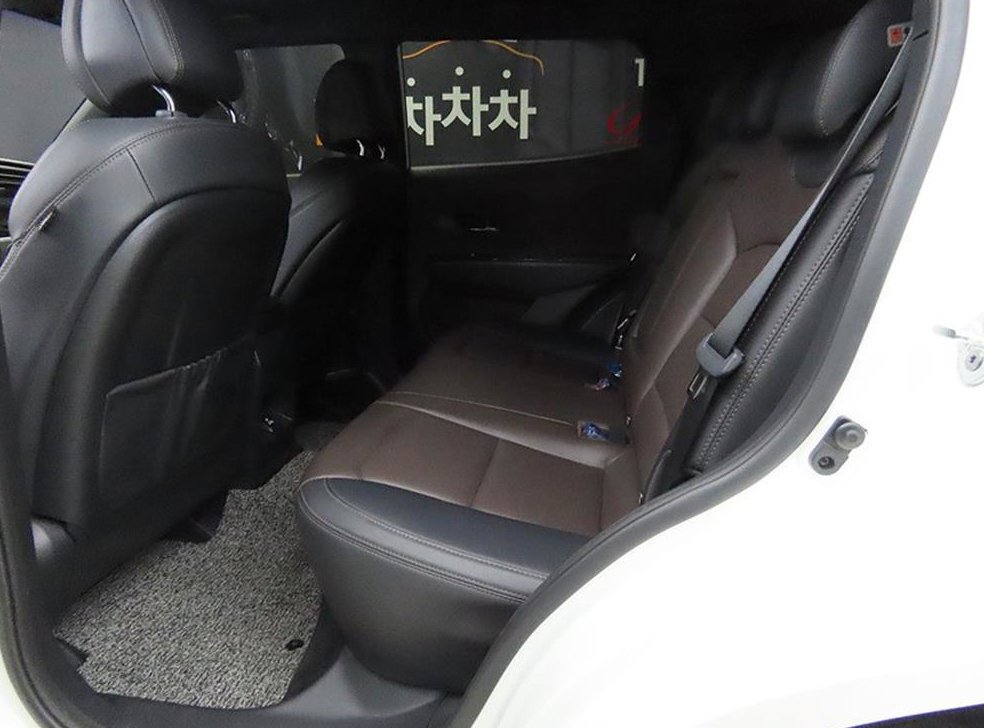 KG모빌리티(쌍용)  코란도 4WD 가솔린 1.5 C7 사진 6