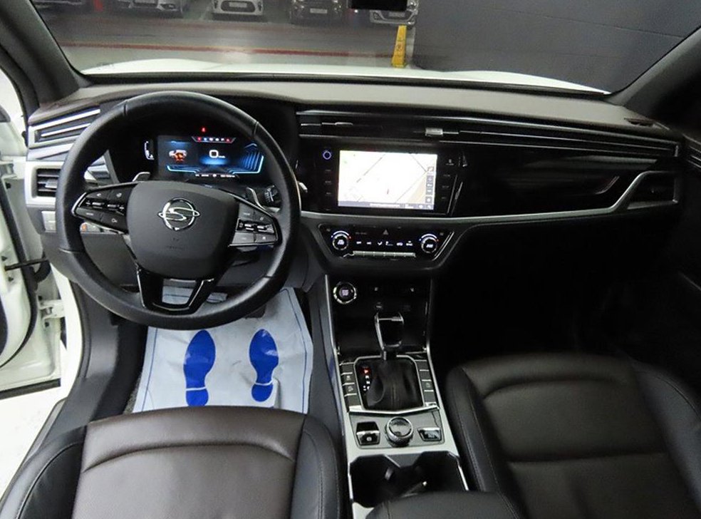 KG모빌리티(쌍용)  코란도 4WD 가솔린 1.5 C7 사진 7