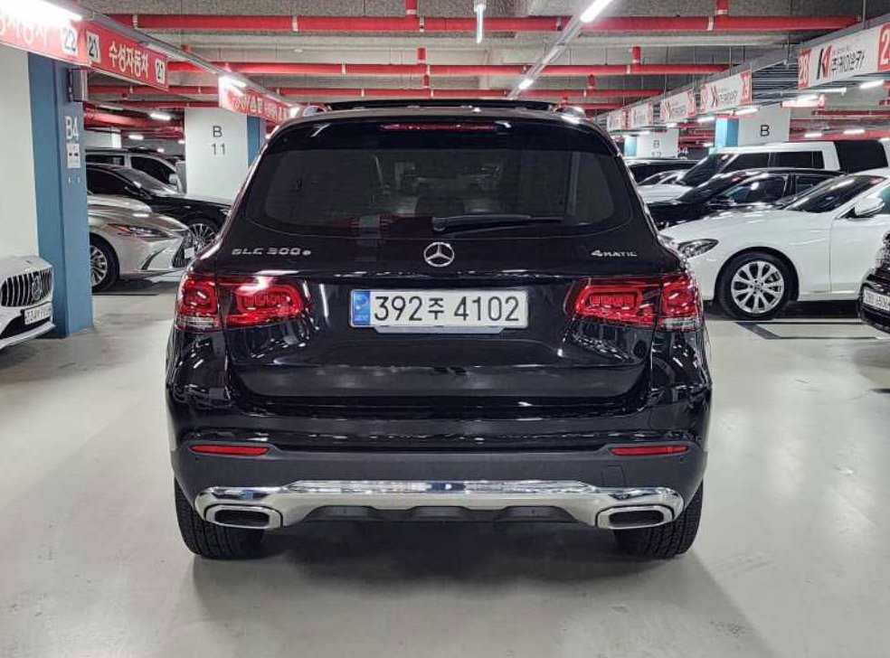 벤츠 GLC 클래스 GLC 300 e 4MATIC 사진 5
