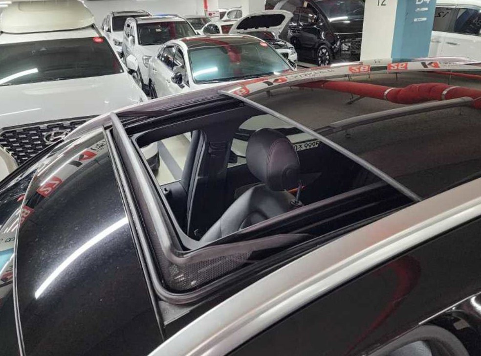 벤츠 GLC 클래스 GLC 300 e 4MATIC 사진 8