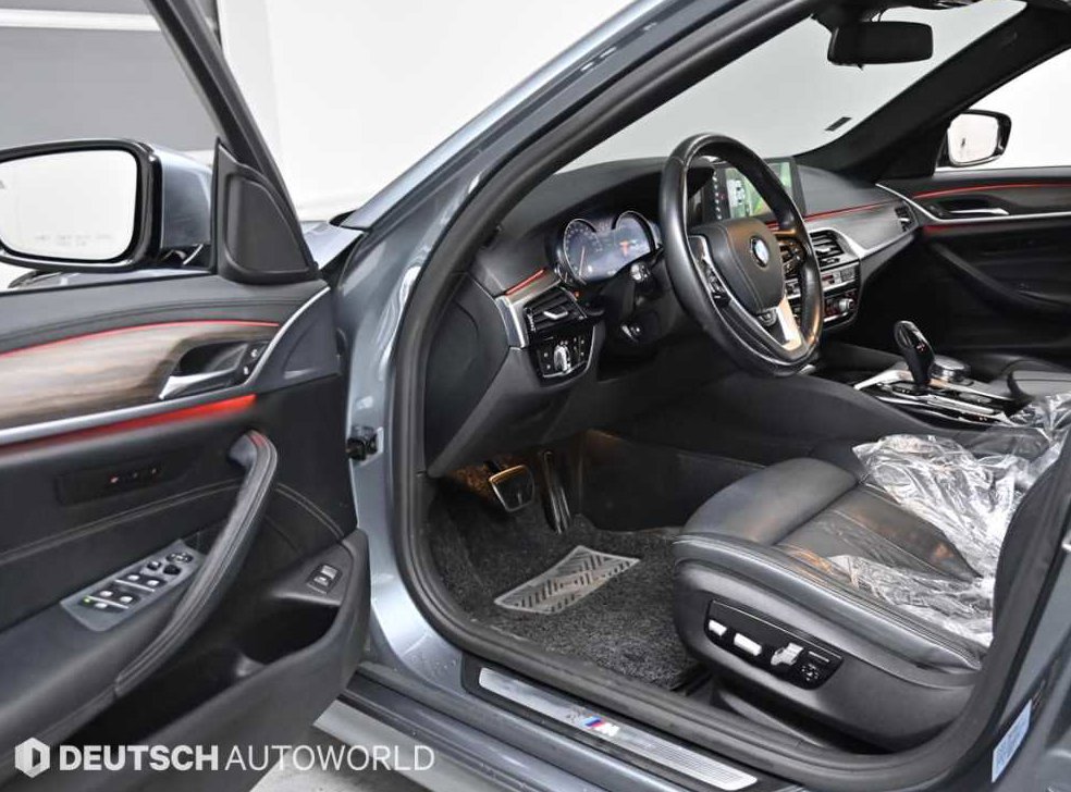 BMW 5시리즈 520d M 스포츠 플러스 사진 11