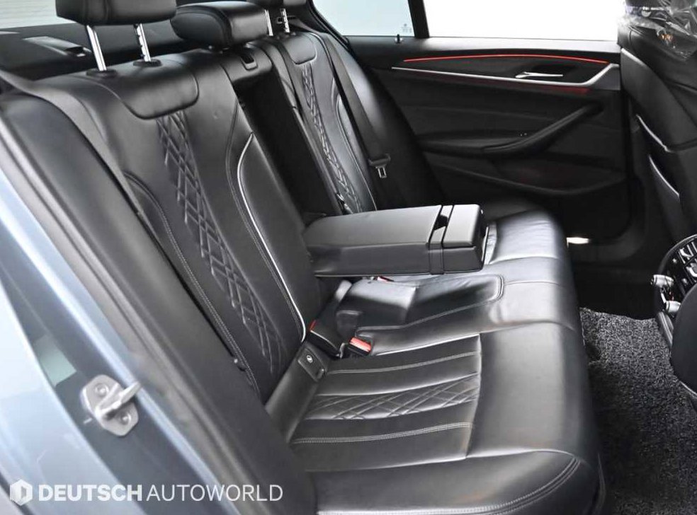 BMW 5시리즈 520d M 스포츠 플러스 사진 12