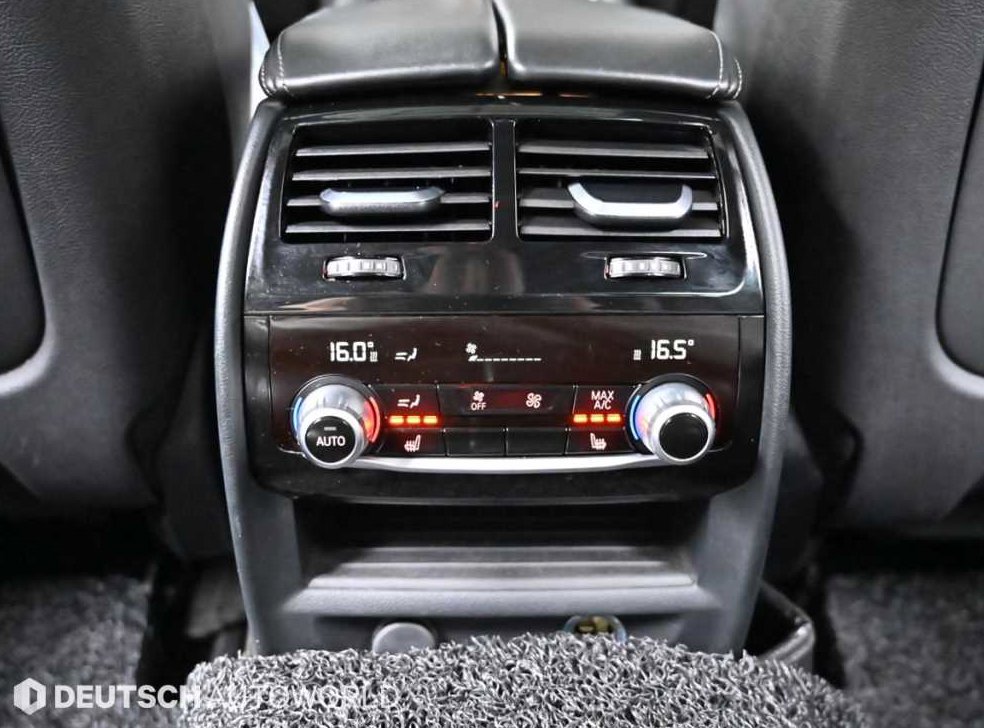 BMW 5시리즈 520d M 스포츠 플러스 사진 16