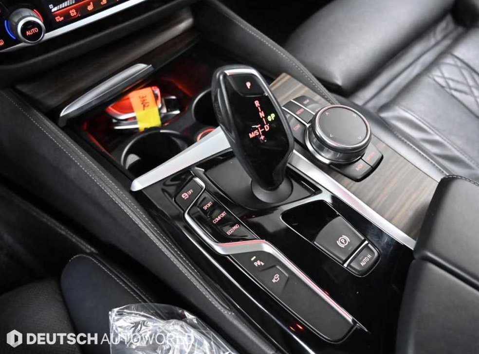 BMW 5시리즈 520d M 스포츠 플러스 사진 9
