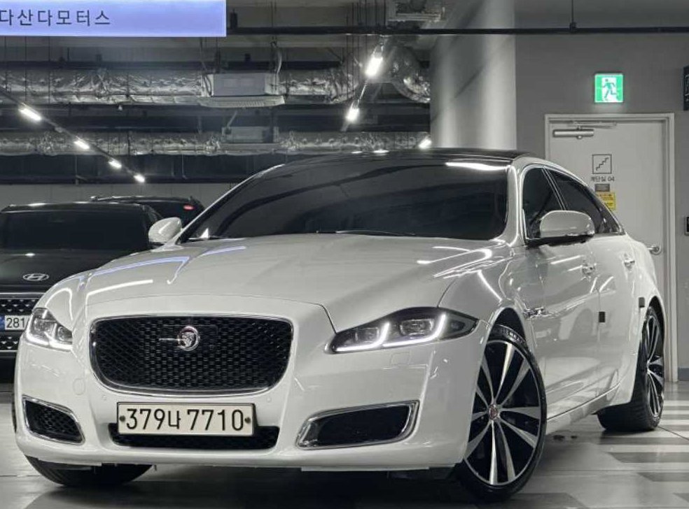 재규어 XJ 3.0D