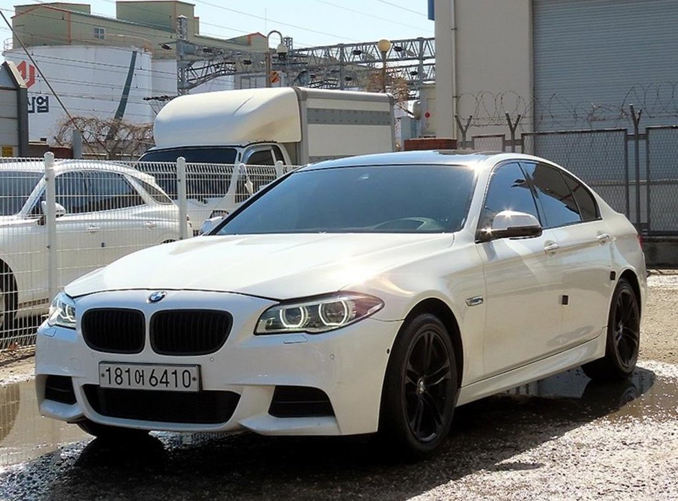 BMW 5시리즈 520d xDrive M 에어로다이나믹 사진 2