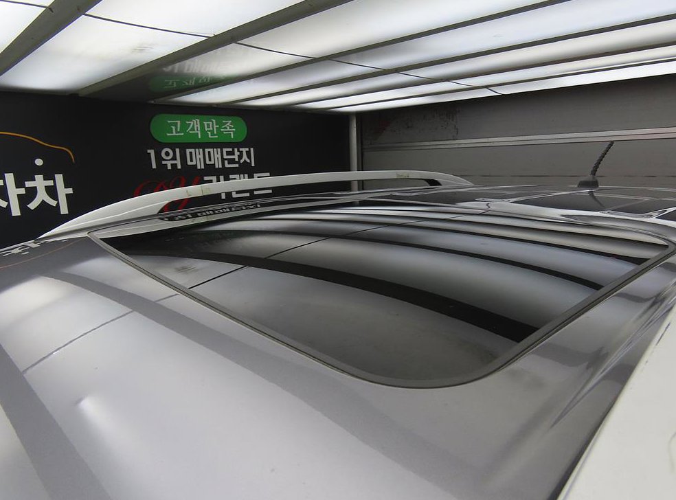 KG모빌리티(쌍용)  코란도 2WD 2.0 CVT 사진 15