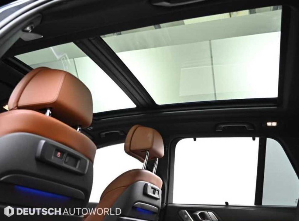 BMW X5 M50i 사진 19