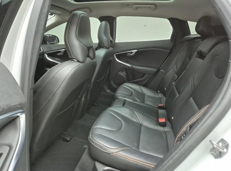 볼보 V40 D3 사진 12