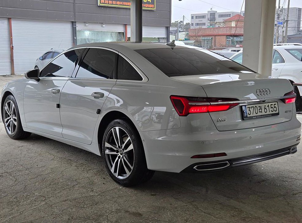 아우디 A6 40 TDI 사진 3