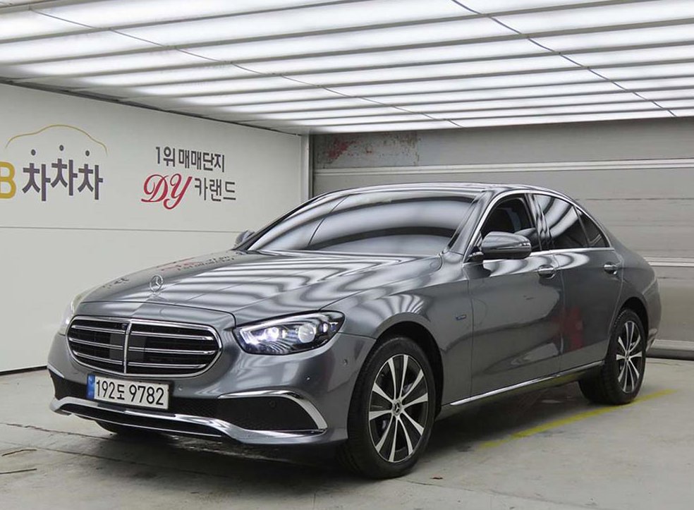 벤츠 E 클래스 E300e 4MATIC 익스클루시브