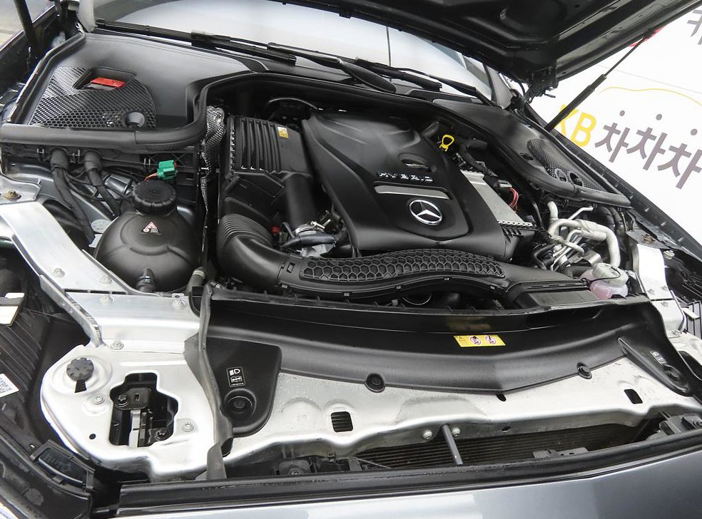 벤츠 E 클래스 E300e 4MATIC 익스클루시브 사진 19