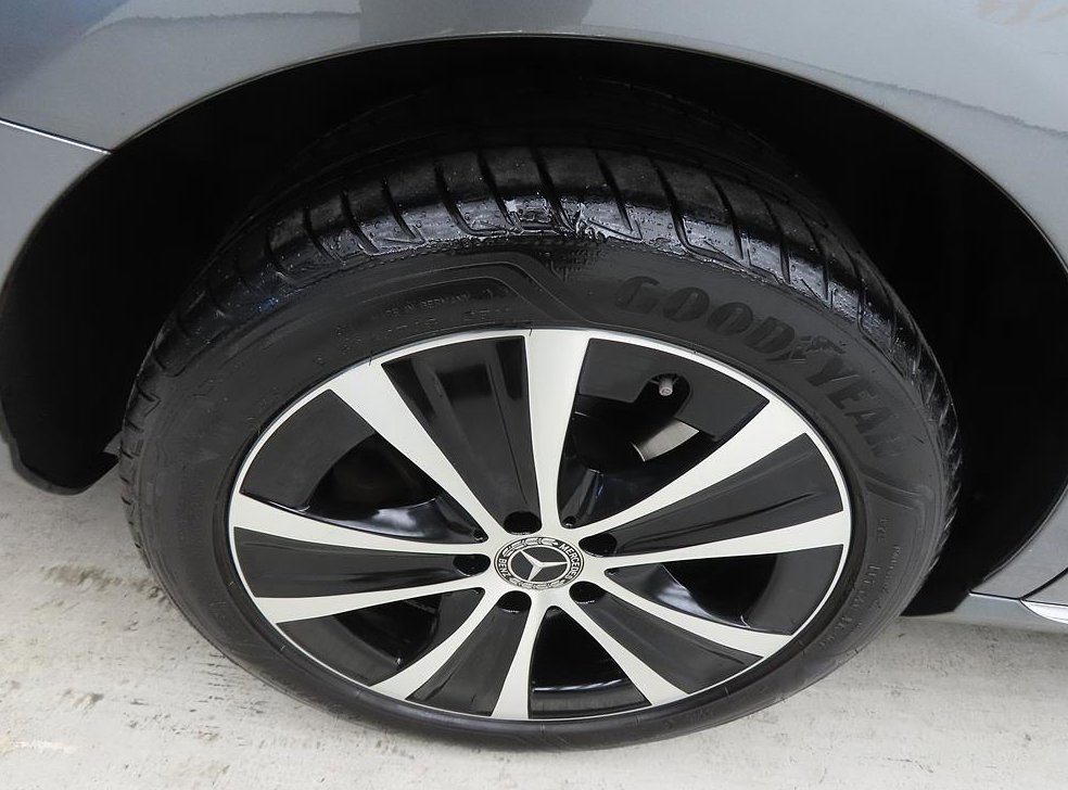 벤츠 E 클래스 E300e 4MATIC 익스클루시브 사진 20