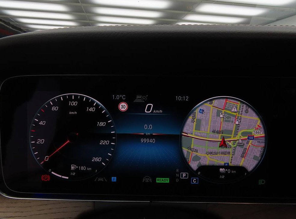 벤츠 E 클래스 E300e 4MATIC 익스클루시브 사진 9