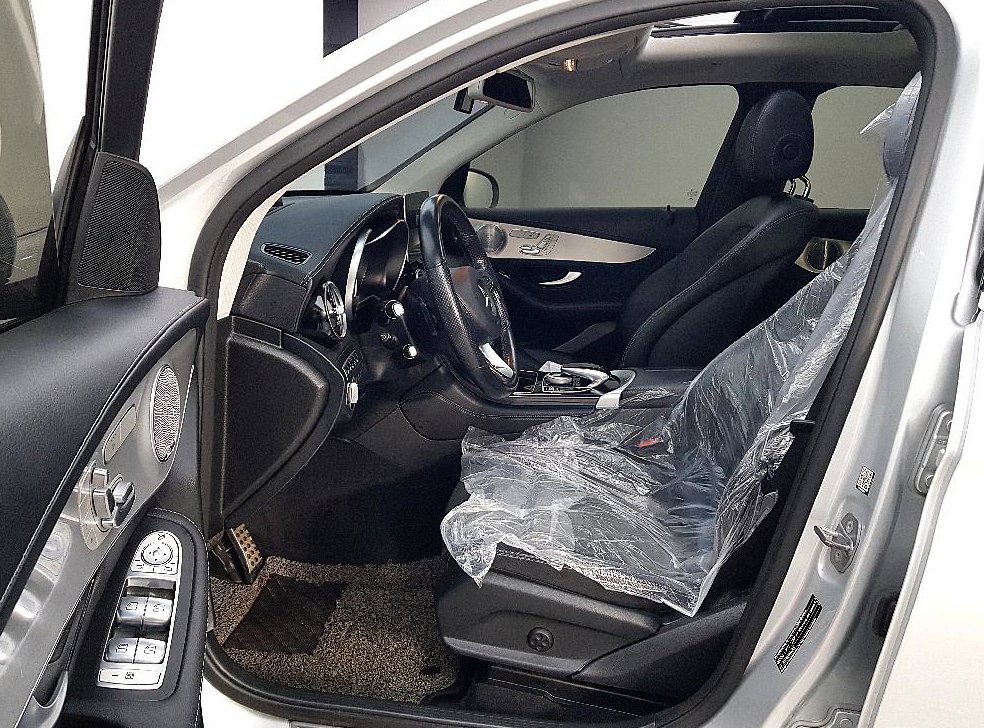 벤츠 GLC 클래스 GLC 350 e 4MATIC AMG LINE 사진 8