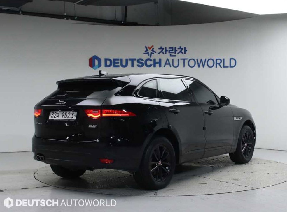 재규어 F-PACE 20d R-Sport 사진 2