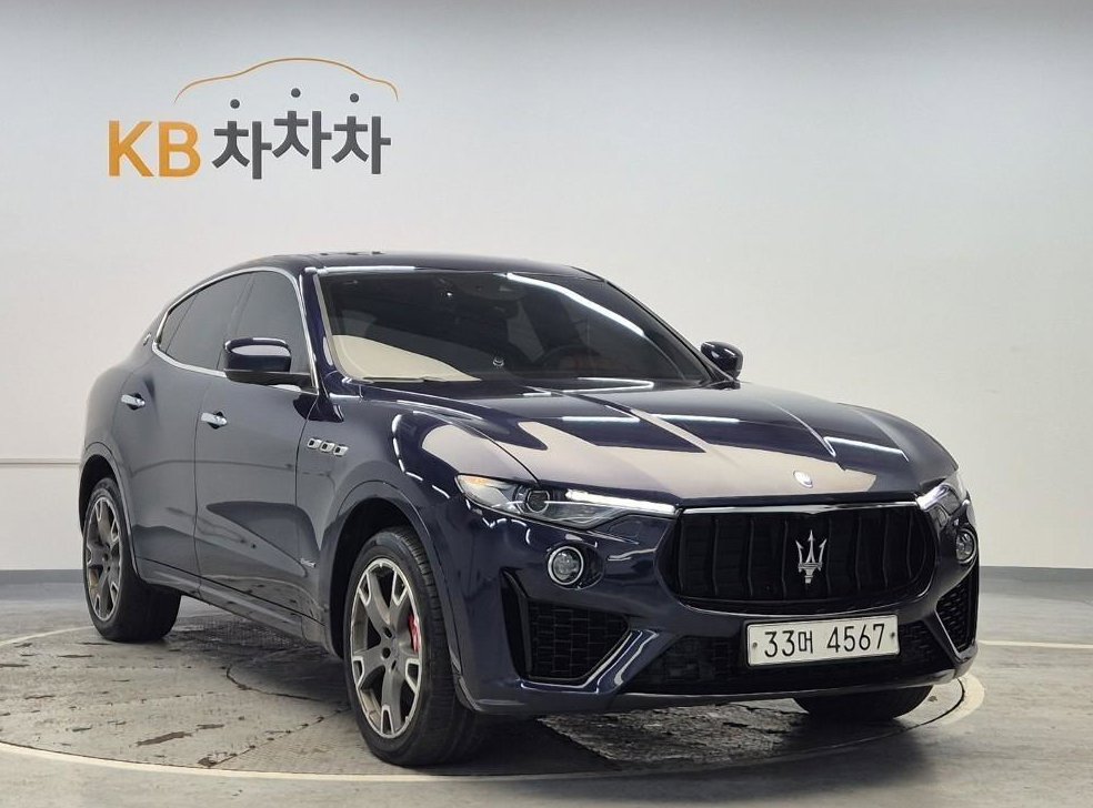 마세라티 르반떼 3.0  AWD 그란 스포츠 사진 4