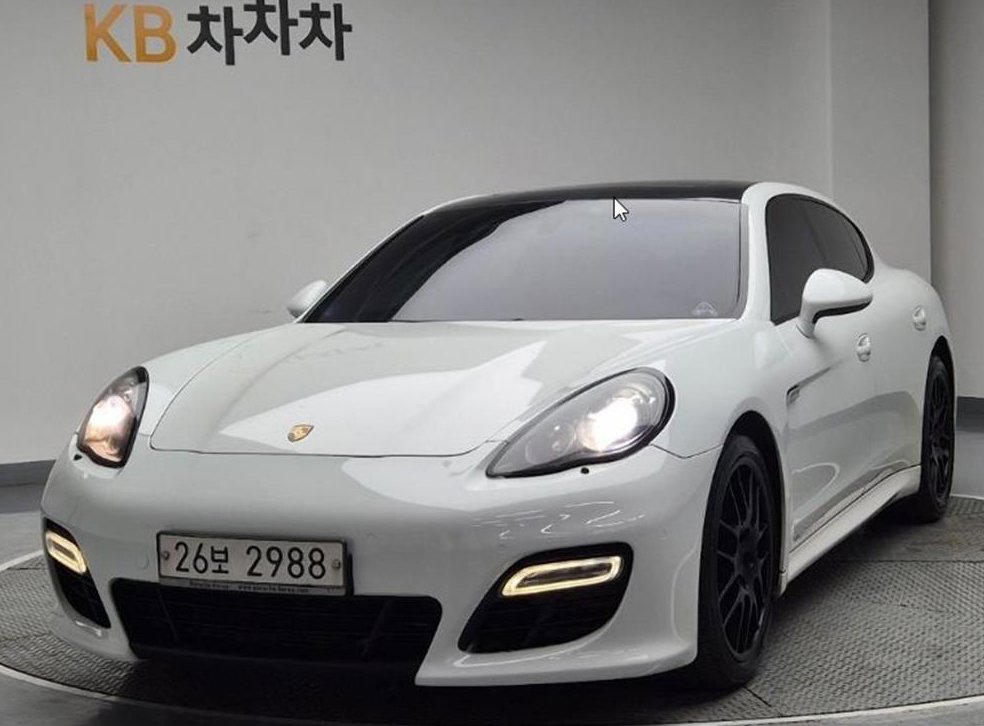 포르쉐 파나메라 4.8 GTS