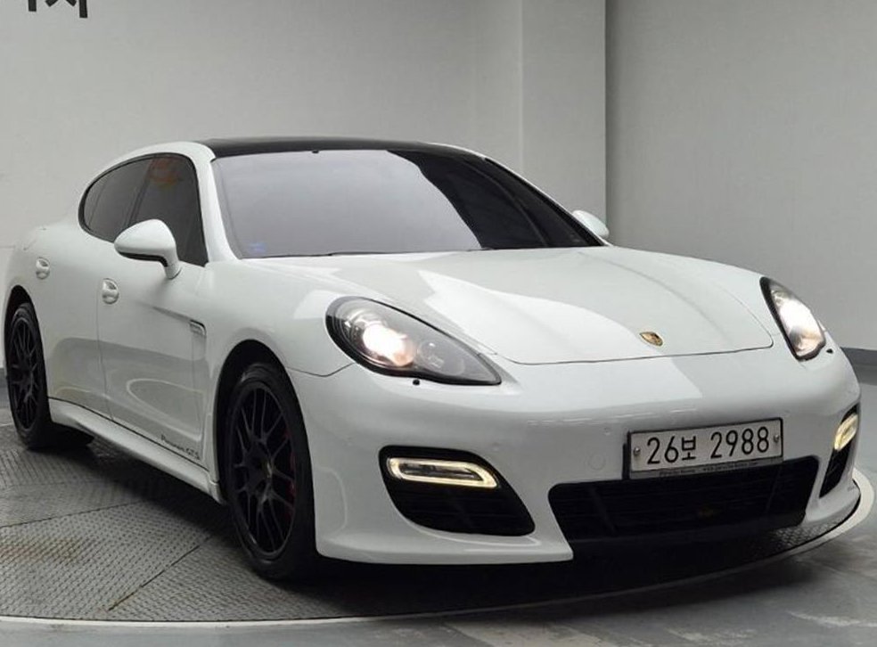포르쉐 파나메라 4.8 GTS 사진 2