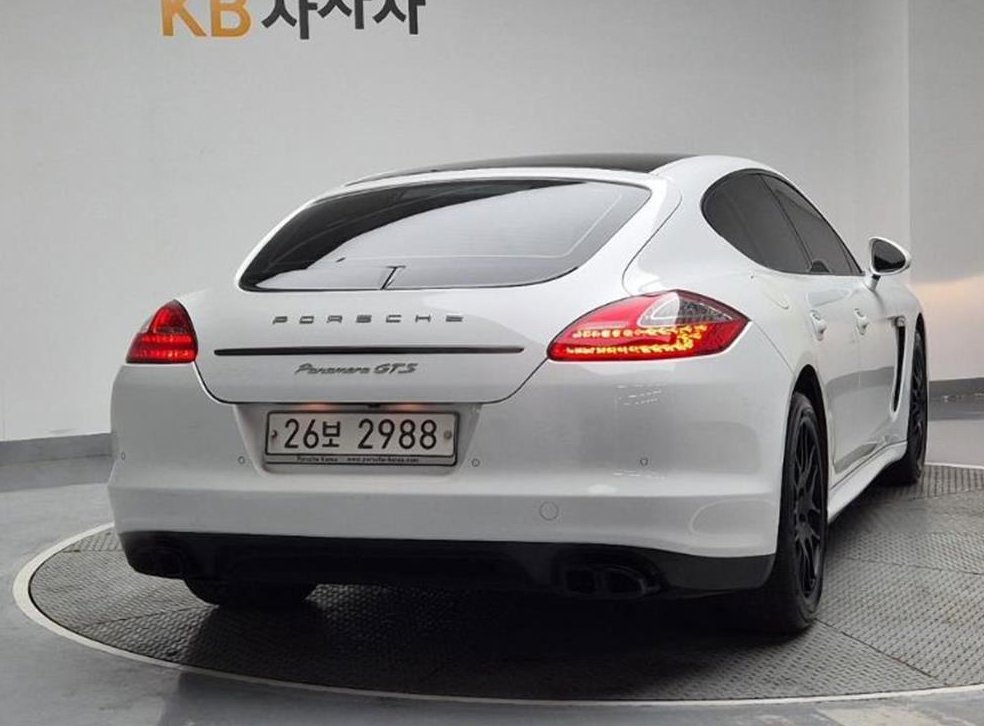 포르쉐 파나메라 4.8 GTS 사진 4