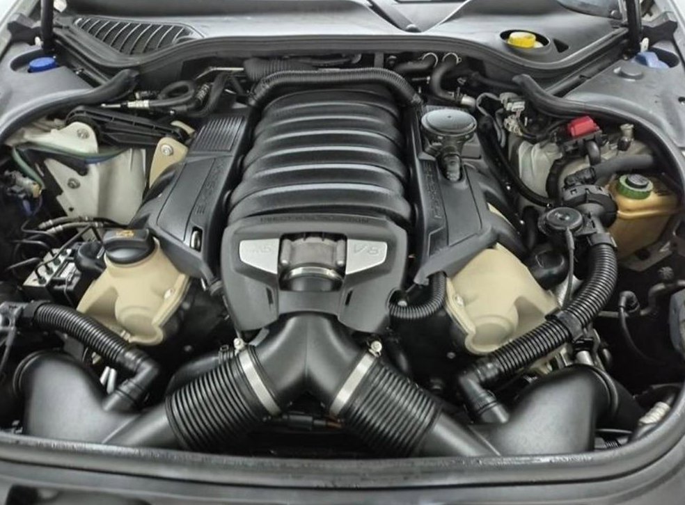 포르쉐 파나메라 4.8 GTS 사진 5