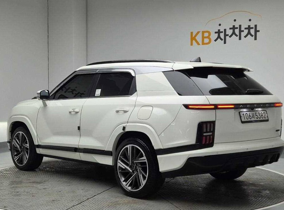 KG모빌리티(쌍용)  액티언 2WD S9 사진 2