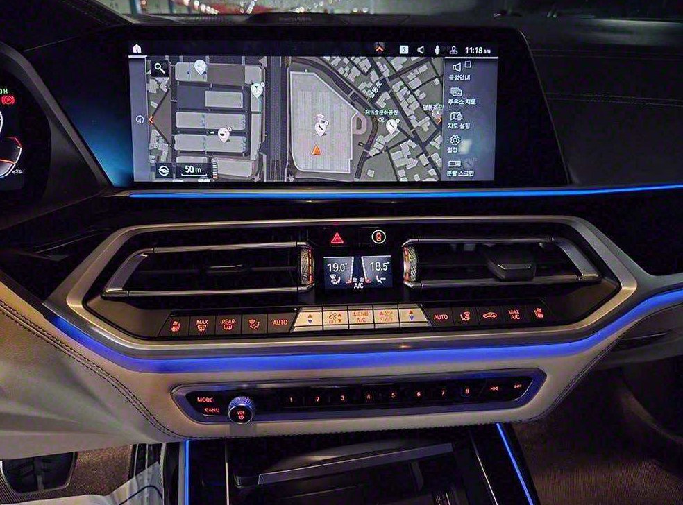 BMW X7 M50i 사진 9