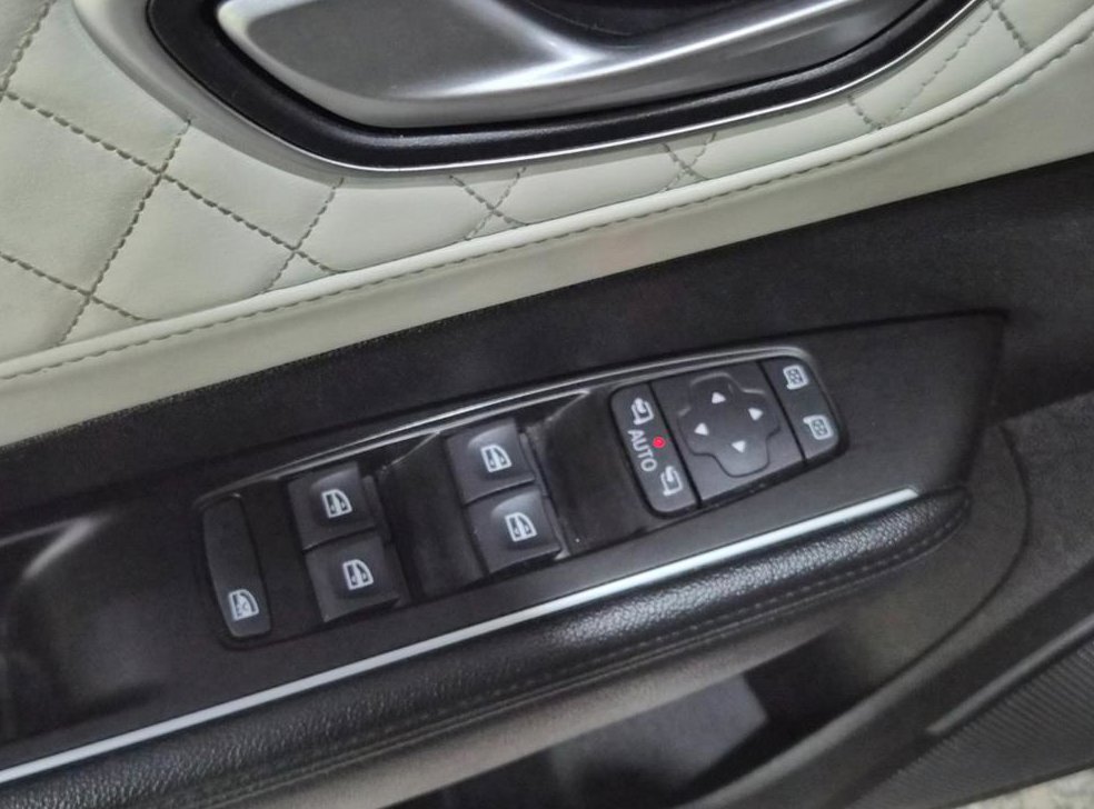 르노코리아(삼성) SM6 가솔린 2.0 GDe 사진 16