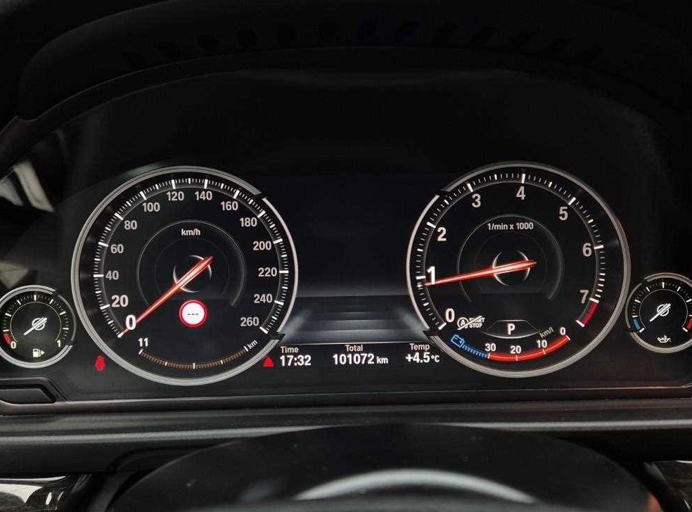 BMW 5시리즈 528i 럭셔리 사진 6