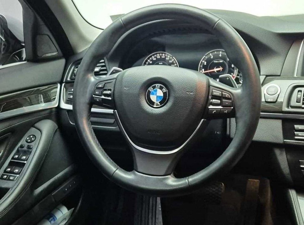 BMW 5시리즈 528i 럭셔리 사진 9