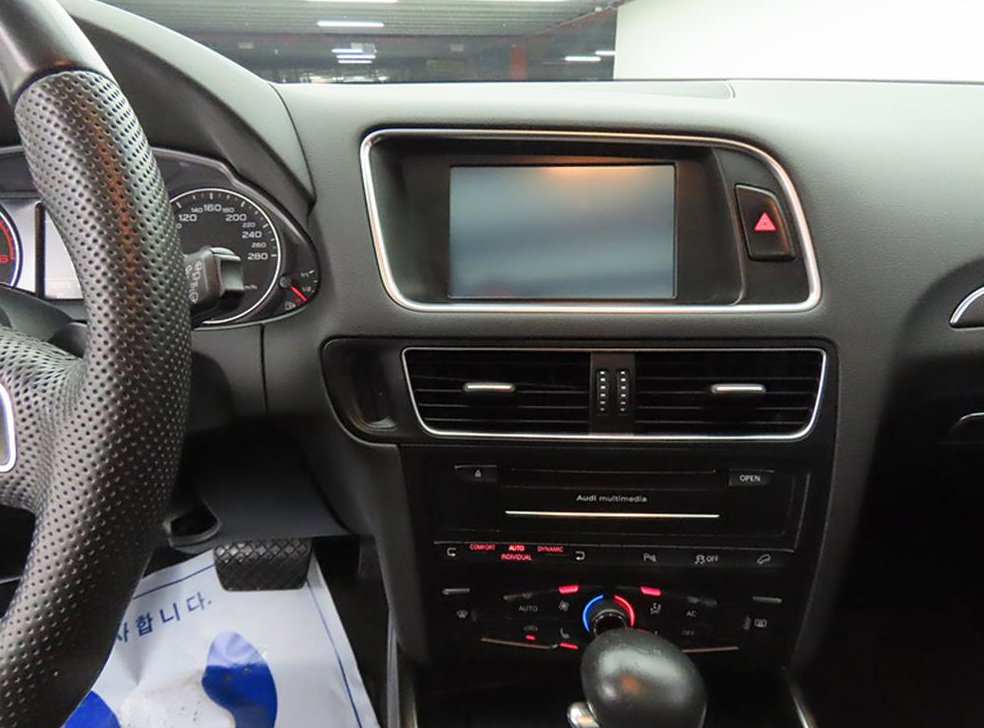 아우디 Q5 2.0 TDI 콰트로 다이나믹 사진 10