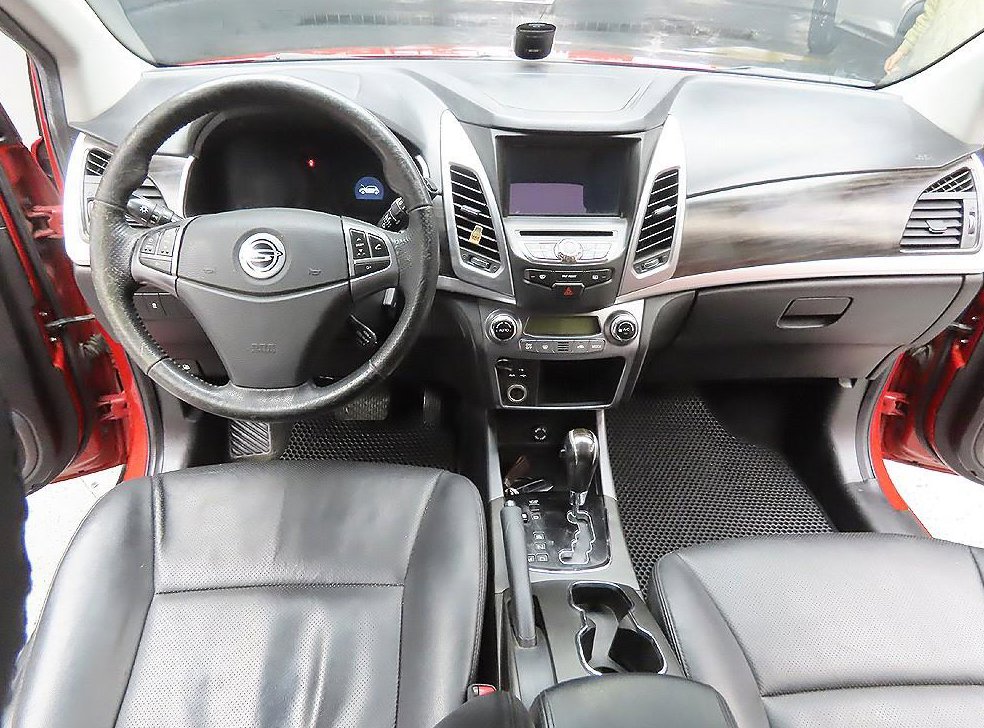 KG모빌리티(쌍용)  코란도 2WD 2.0 CVT 사진 11