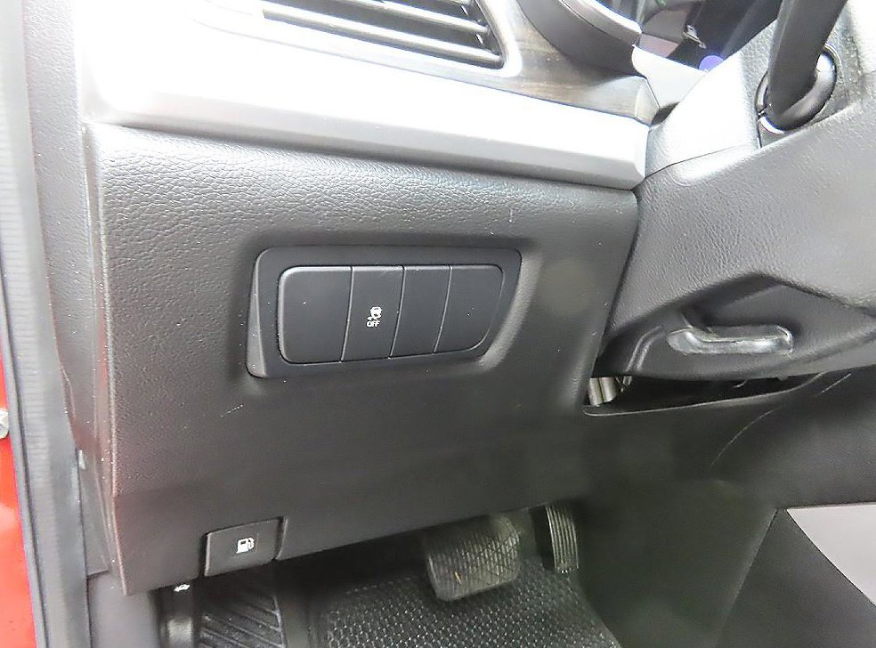 KG모빌리티(쌍용)  코란도 2WD 2.0 CVT 사진 13
