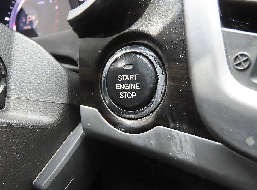 KG모빌리티(쌍용)  코란도 2WD 2.0 CVT 사진 16