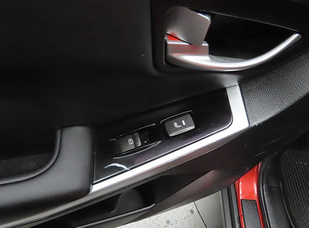 KG모빌리티(쌍용)  코란도 2WD 2.0 CVT 사진 9