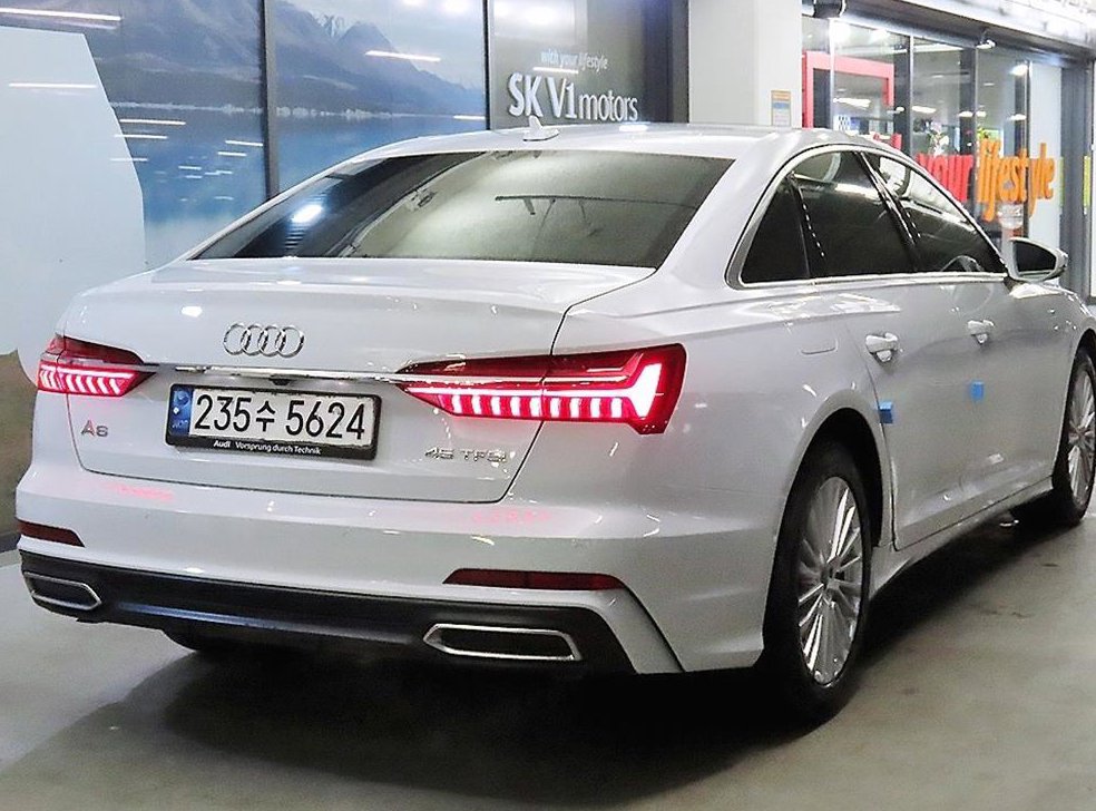 아우디 A6 45 TFSI 사진 4