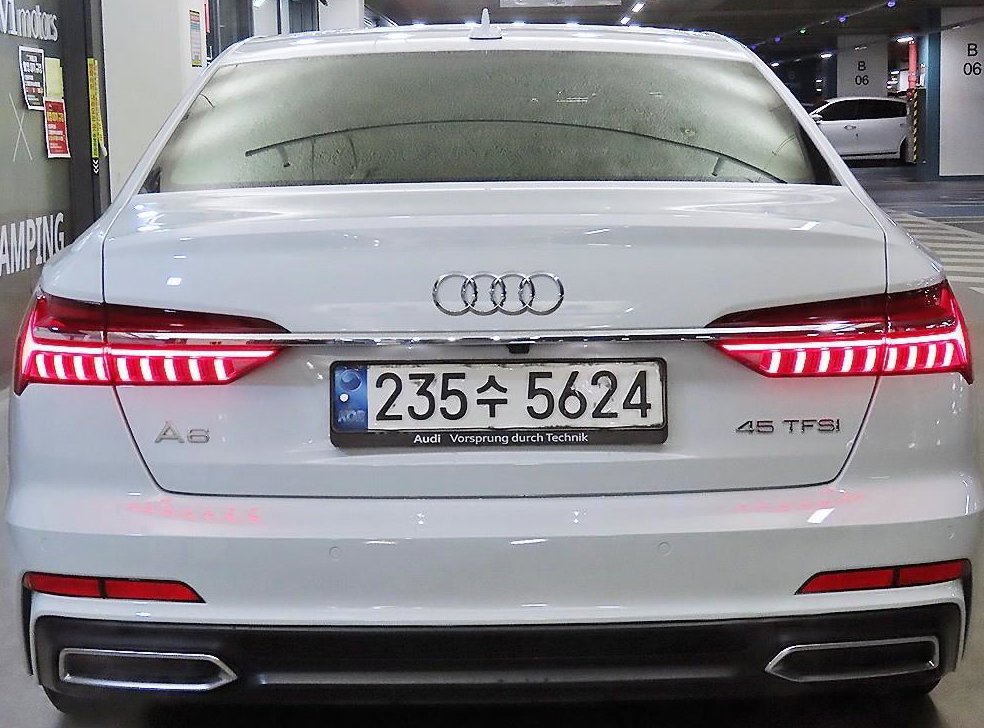 아우디 A6 45 TFSI 사진 5
