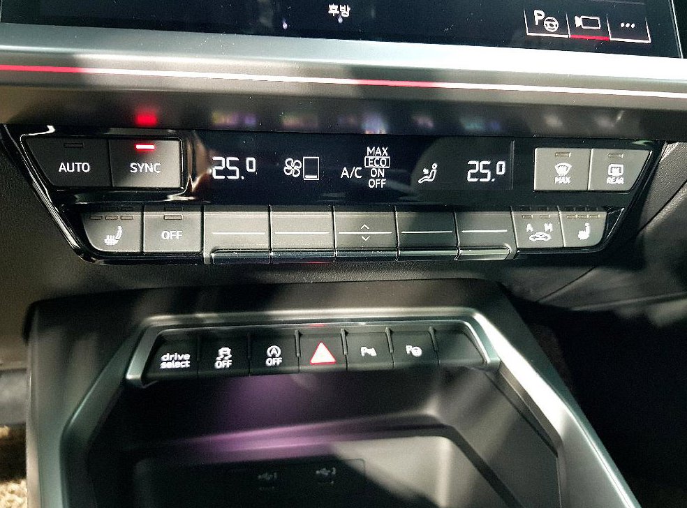 아우디 A3 40 TFSI 프리미엄 사진 12