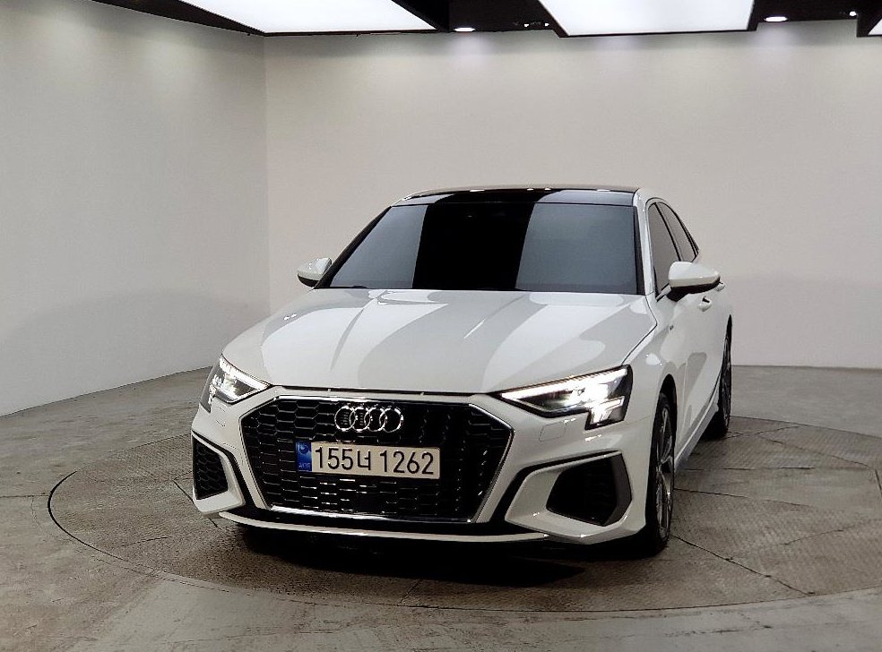 아우디 A3 40 TFSI 프리미엄 사진 2