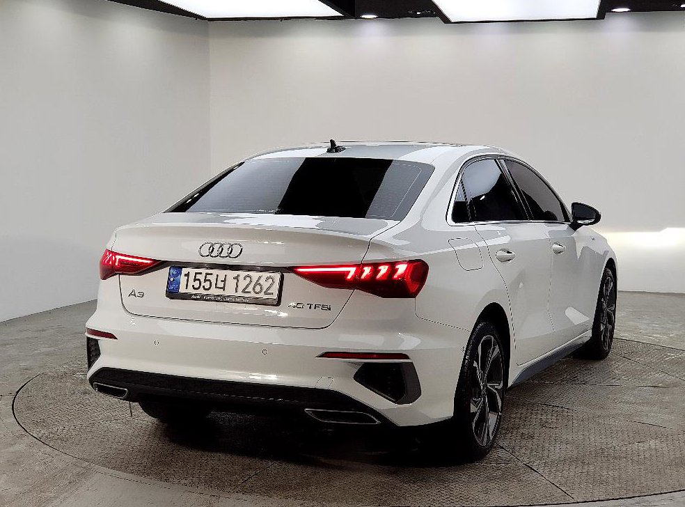 아우디 A3 40 TFSI 프리미엄 사진 4