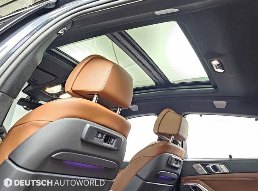 BMW X6 M50i 사진 19