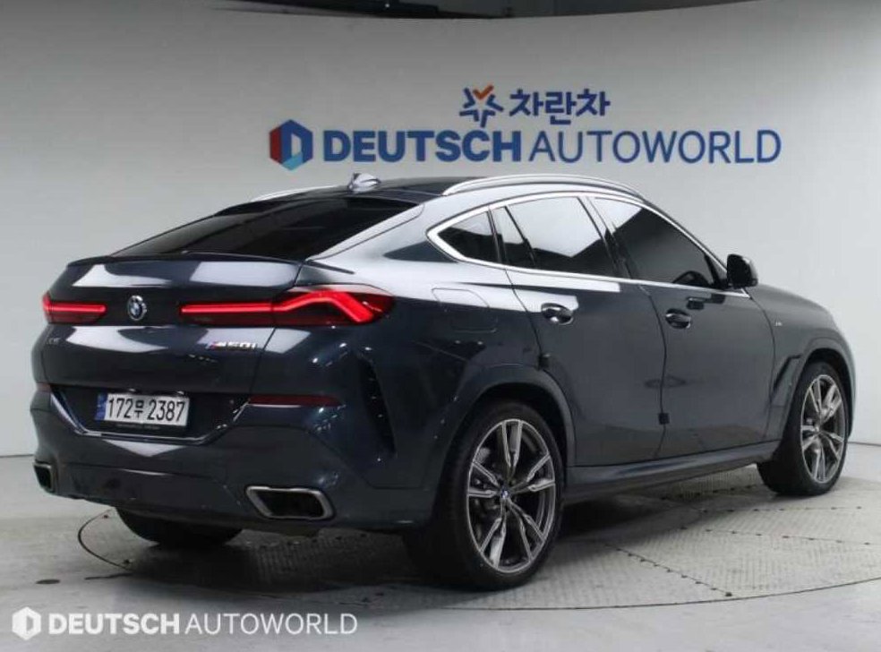 BMW X6 M50i 사진 2