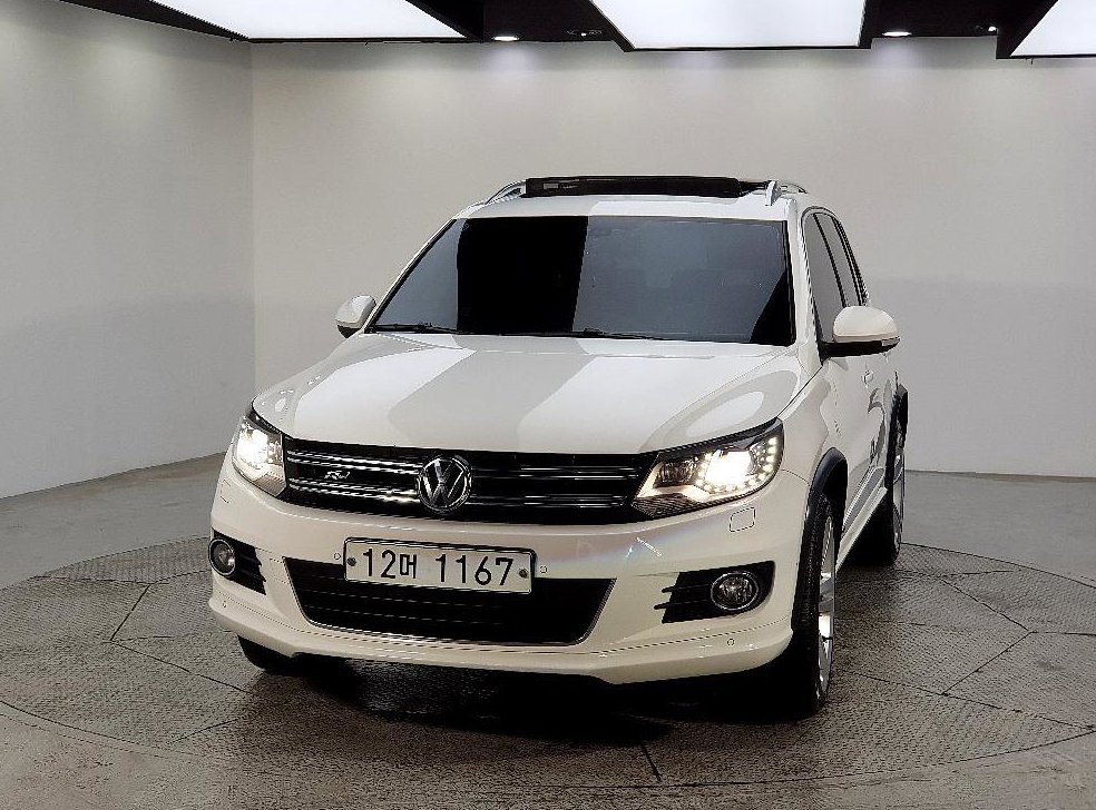 폭스바겐 티구안 2.0 TDI R-라인 사진 2