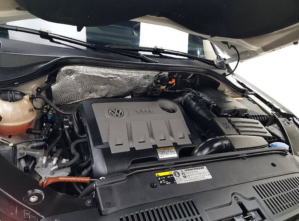 폭스바겐 티구안 2.0 TDI R-라인 사진 6