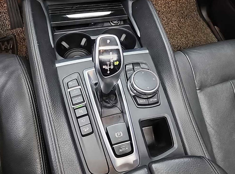 BMW X6 xDrive 30d 사진 8