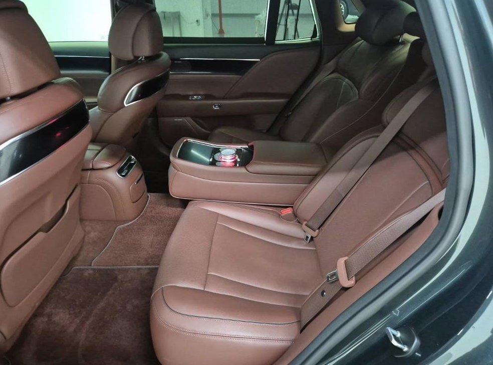 제네시스 G90 3.5T GDI AWD 사진 12